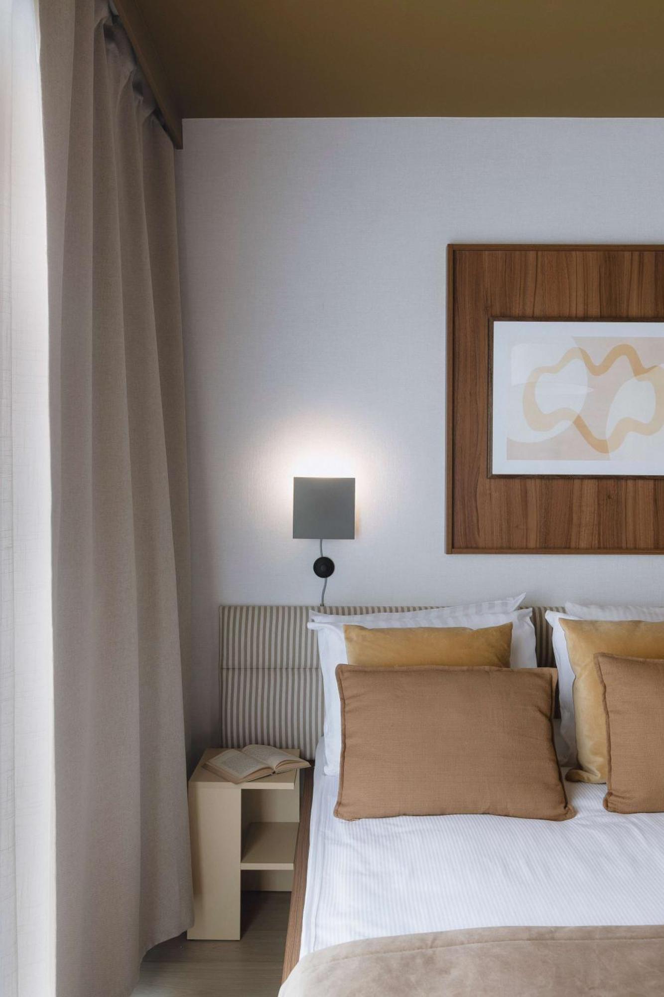 Apartament Ironique *