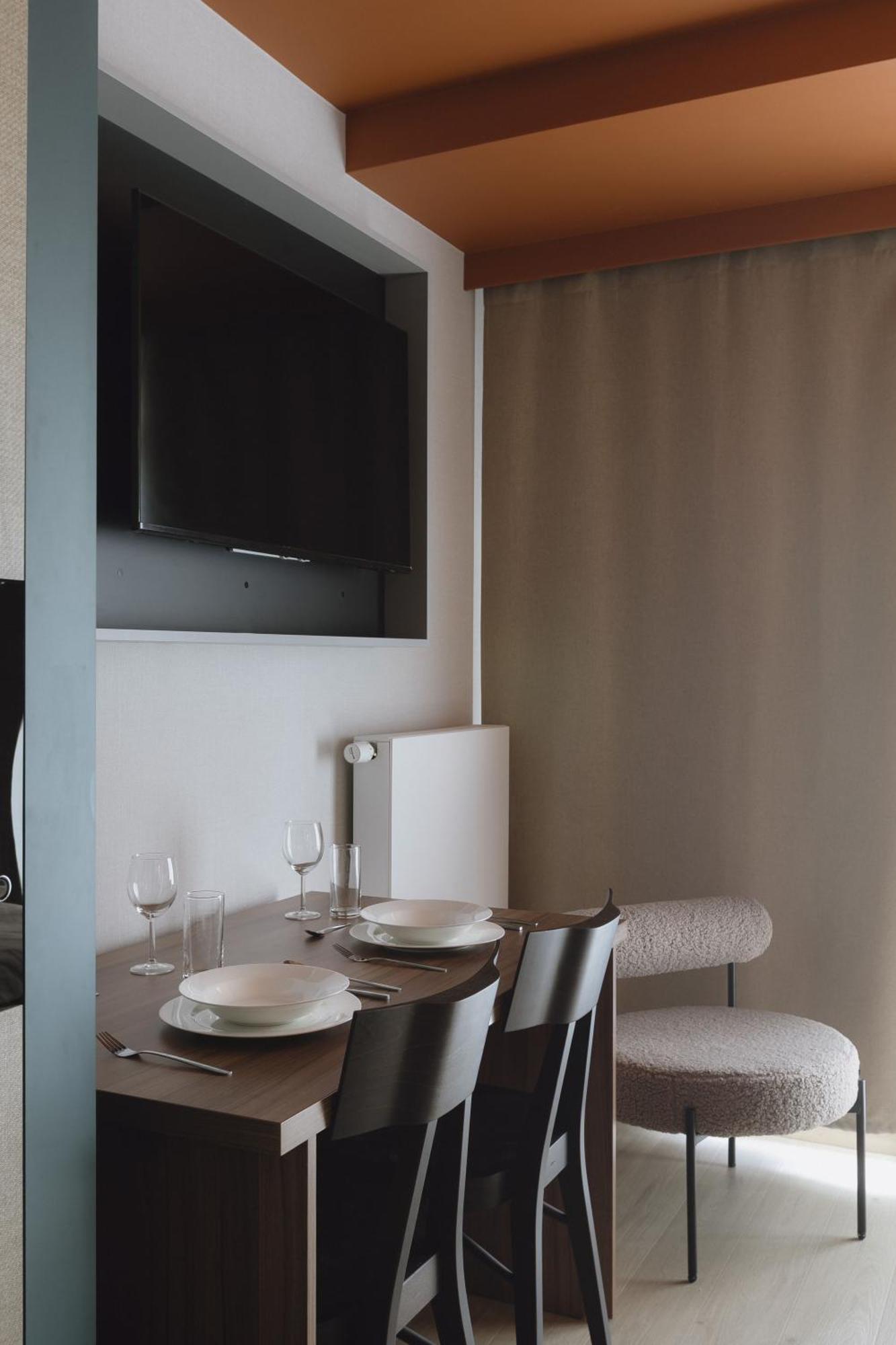 Ironique Apartament